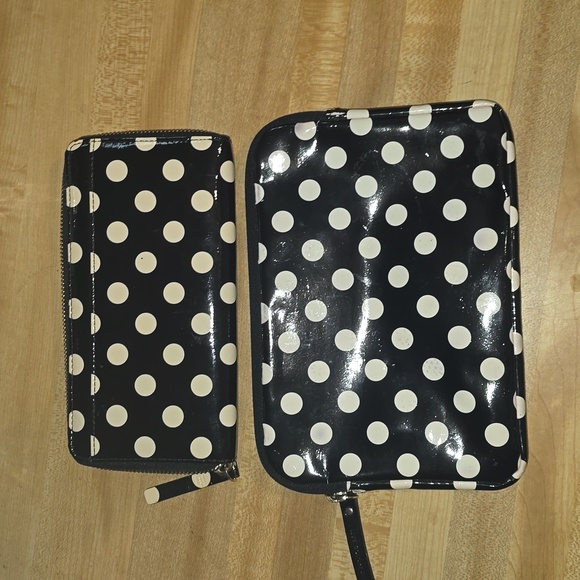 Kate Spade patent polkadot wallet and makeup bag lot - Picture 6 of 6